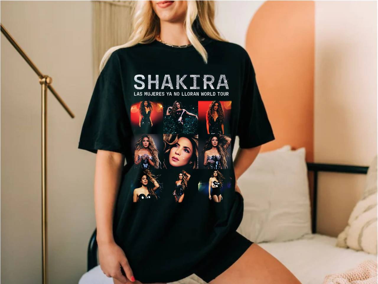 Famosa  Playera Personalizada DTF Negra